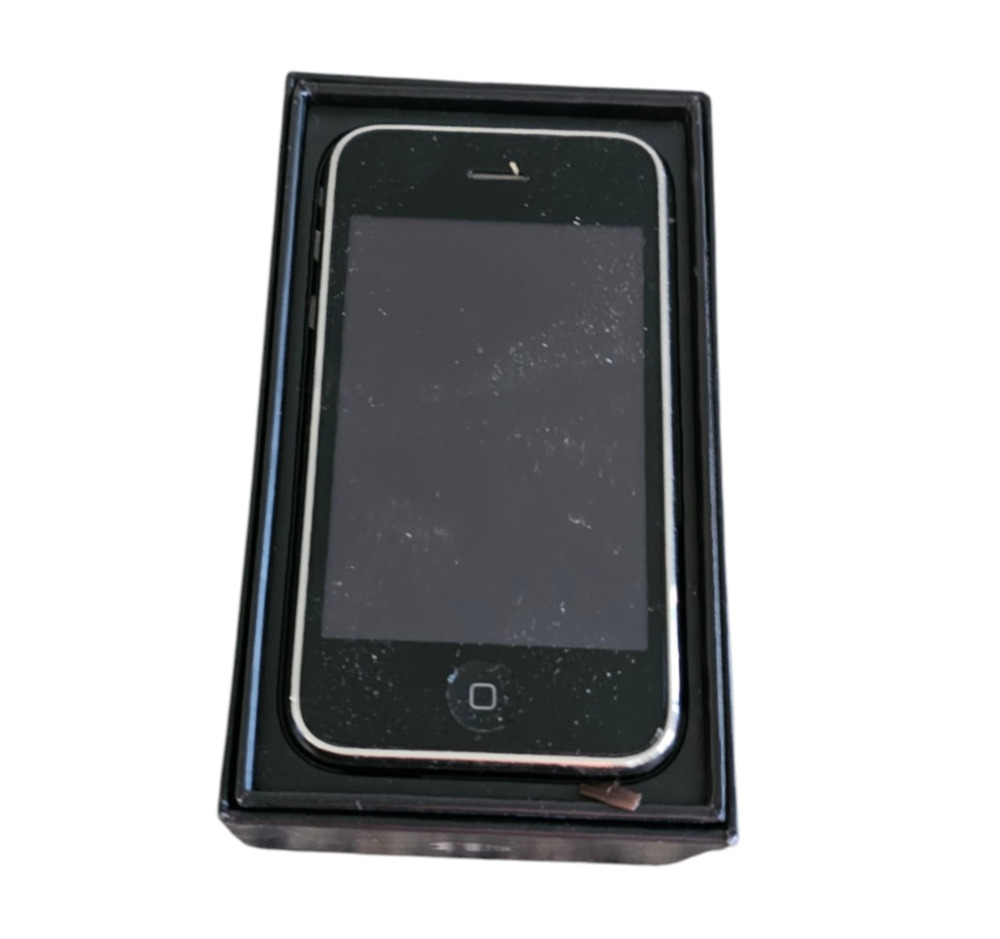 Apple iPhone 3G A1241 8GB Black Bar Smartphone 2MP Camera 8GB Storage